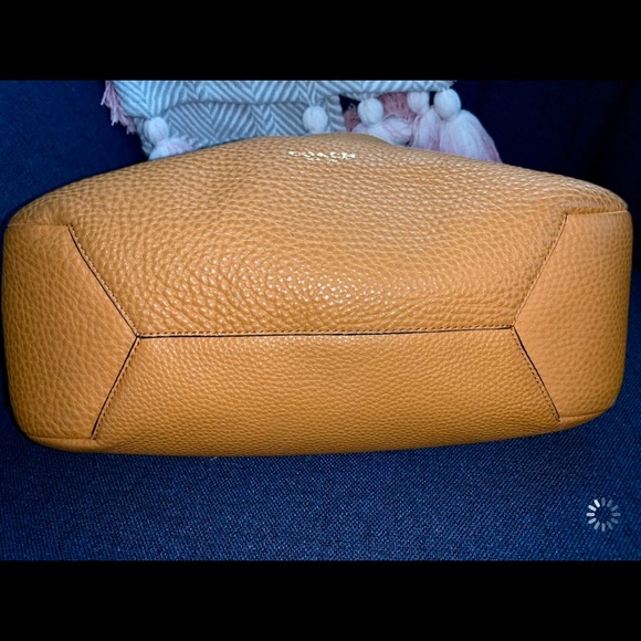 Genuine leather Coach bag - Picture 5 of 12